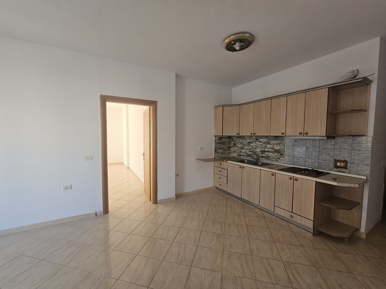 5 Rruga Hektor Shyti, Vlore 9401